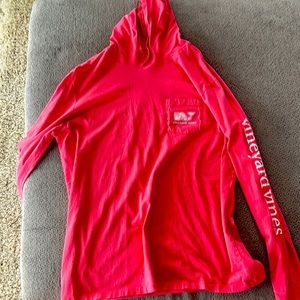 Pink vineyard vines hoodie